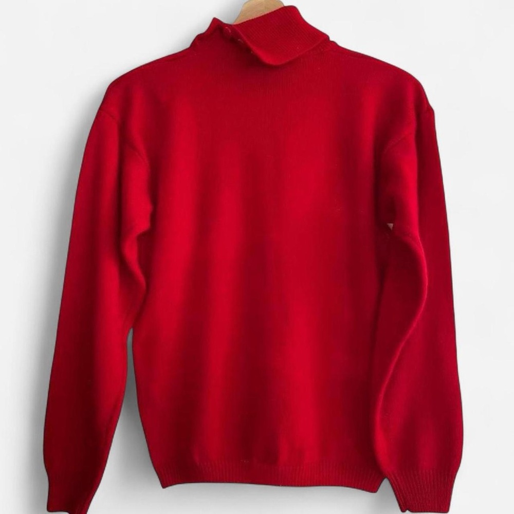 Vintage That’s Me! Red Turtleneck Penguin Animal Sweater - Picture 6 of 6